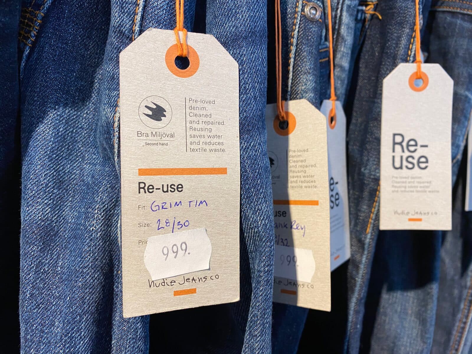 reuse, återanvändning, jeans, prislapp, miljömärkt, miljömärkning, återanvända, byxor, textil, kläder