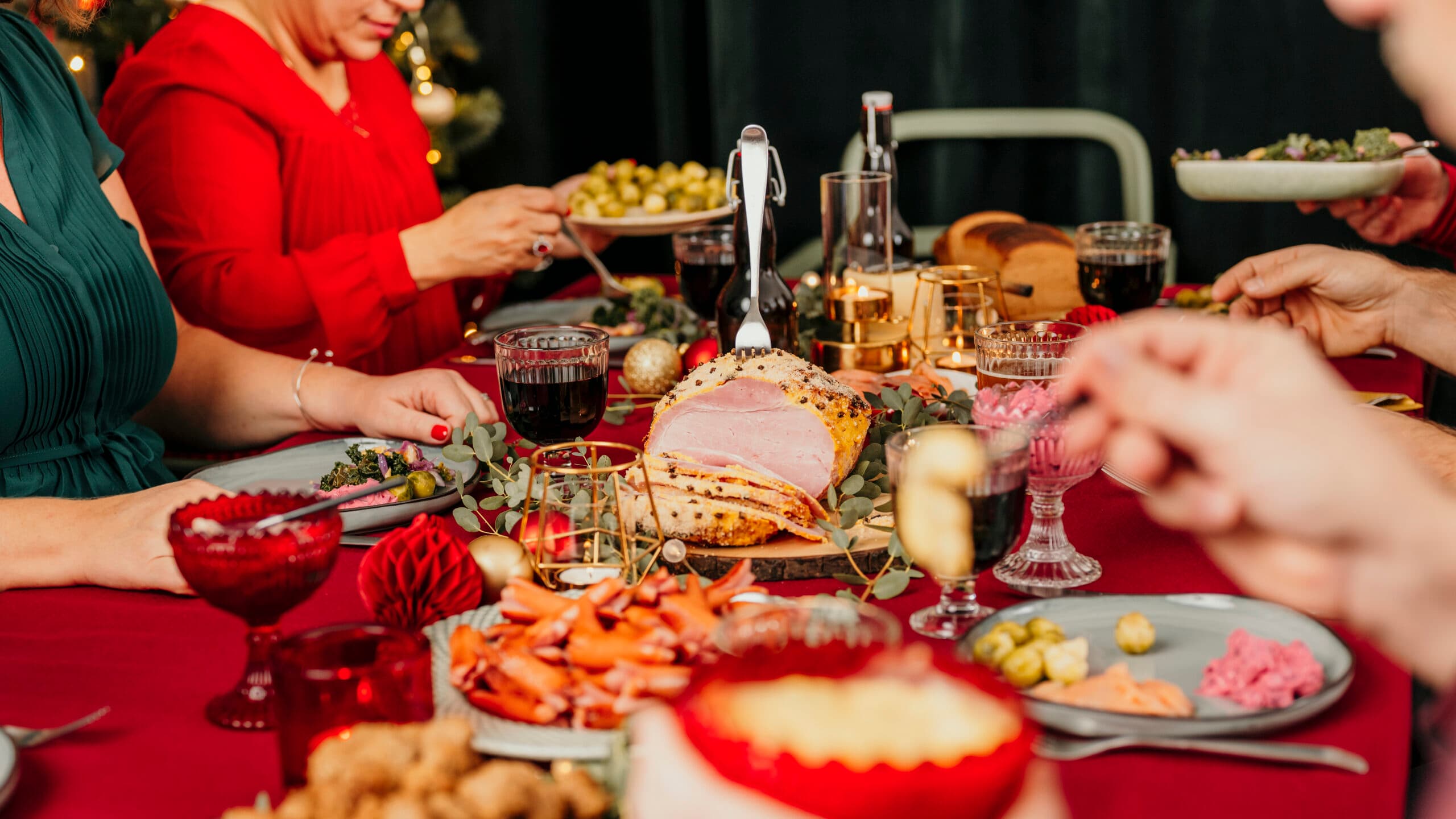 Julafton, julmat, julstämning, mat, kött, grönsaker, fest, firande, glädje, julklapp, vegetarisk, ...