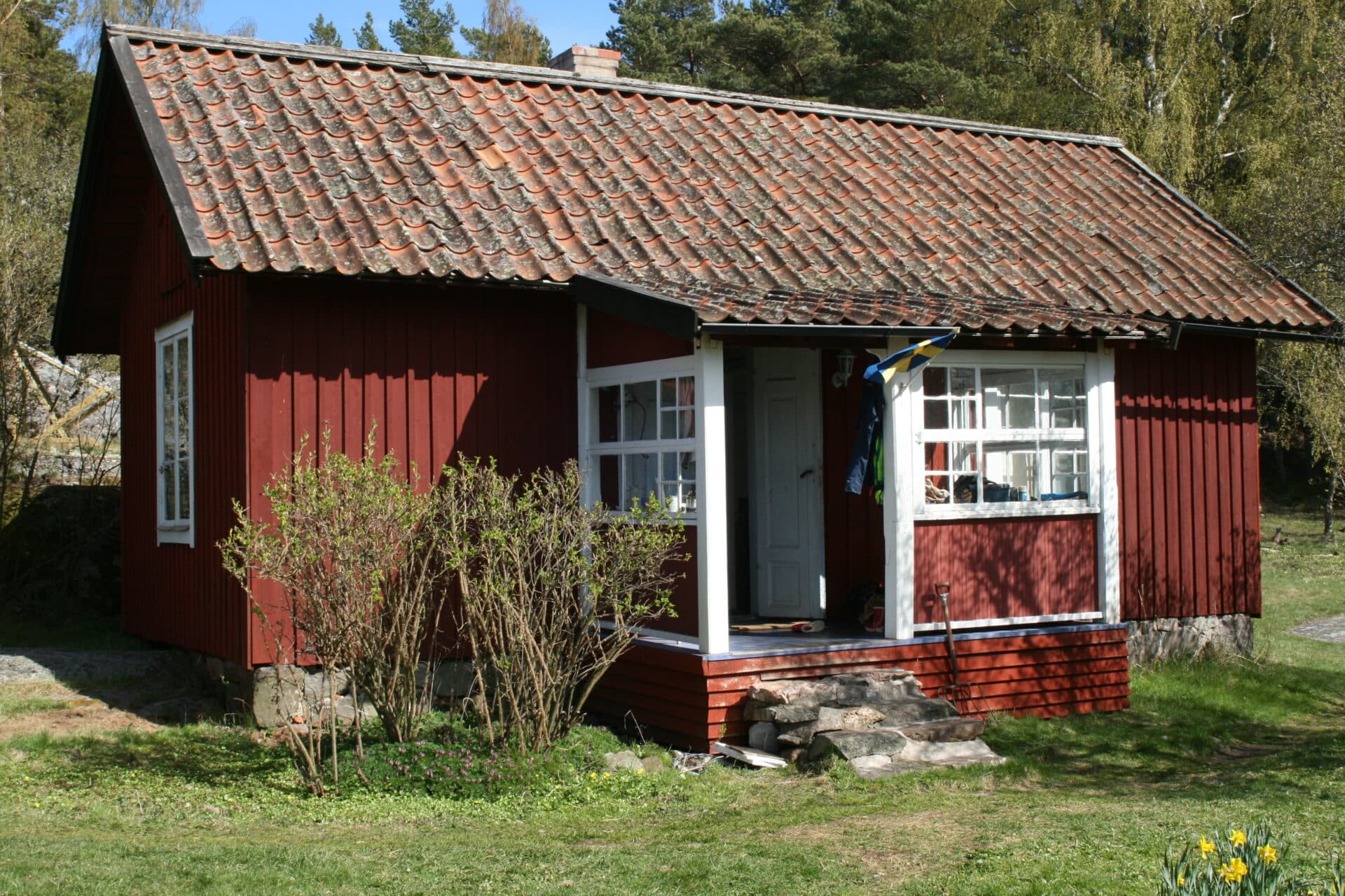 Hyr en av våra stugor på Sandböte i Stockholms skärgård.